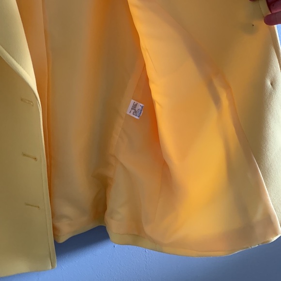 Tahari Lined Blazer in Sunshine - Picture 5 of 6